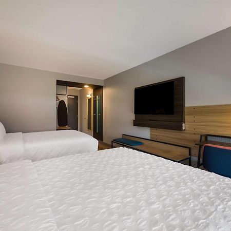 Hotel Tru By Hilton Novi Detroit Zewnętrze zdjęcie