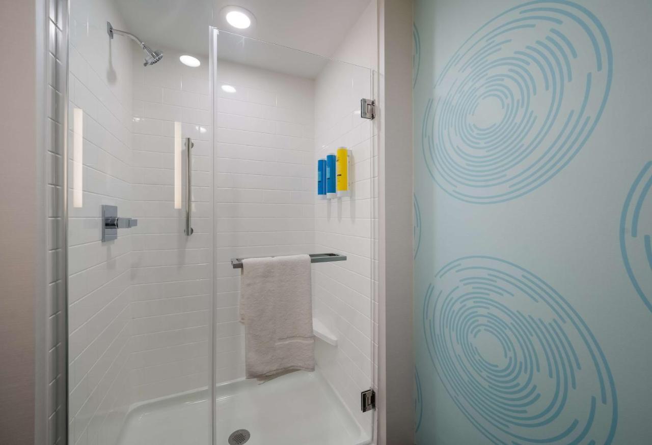 Hotel Tru By Hilton Novi Detroit Zewnętrze zdjęcie