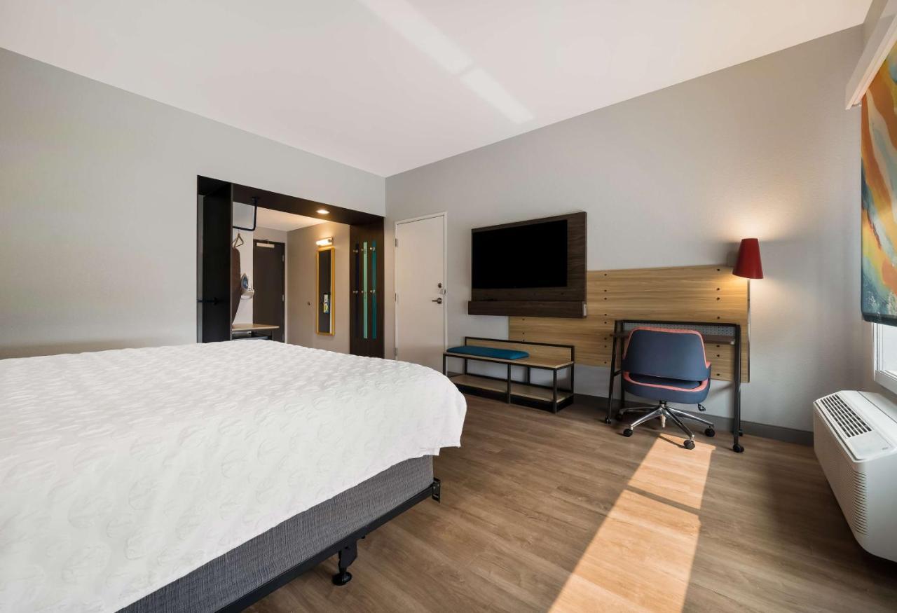 Hotel Tru By Hilton Novi Detroit Zewnętrze zdjęcie